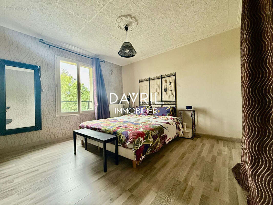 Maison à CONFLANS-SAINTE-HONORINE