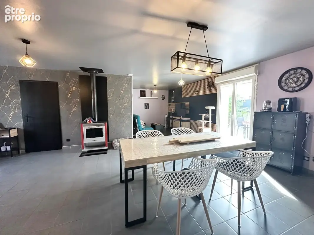 Séjour/ cuisine 45 m²