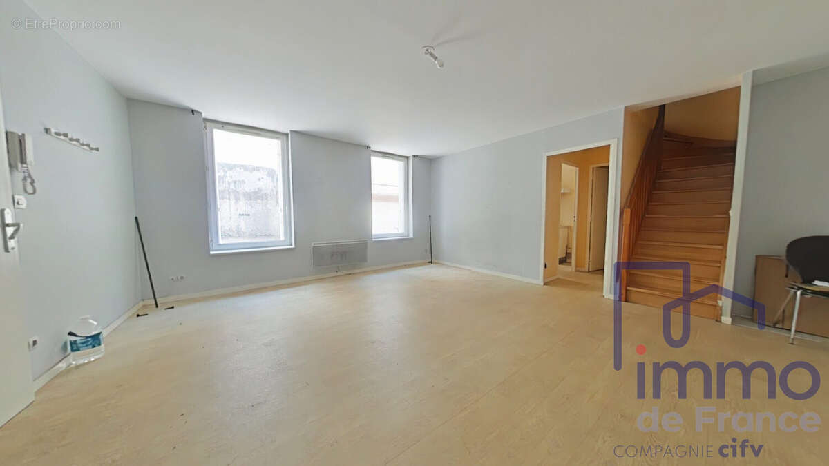 Appartement à SAINT-ETIENNE