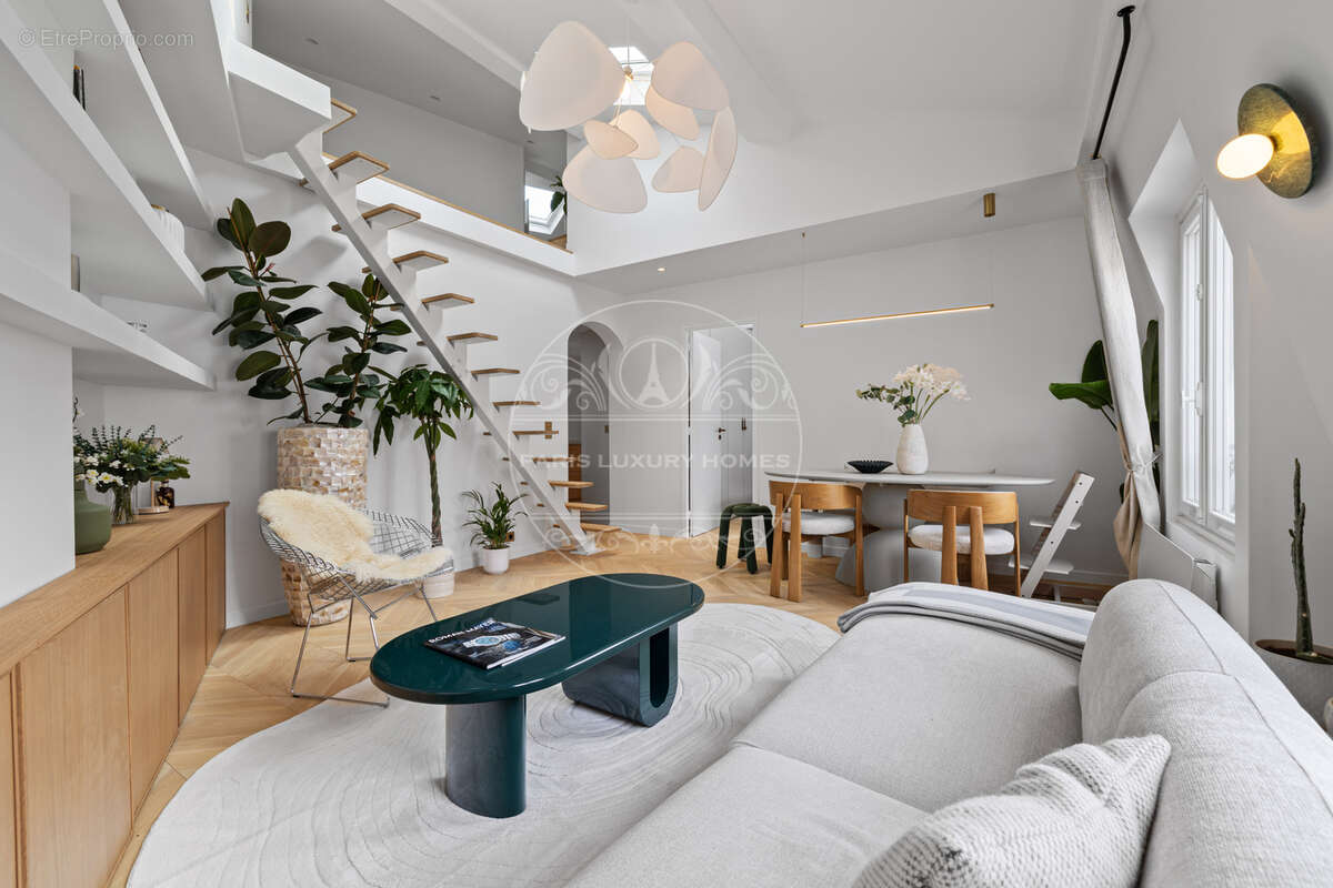 Appartement à PARIS-6E