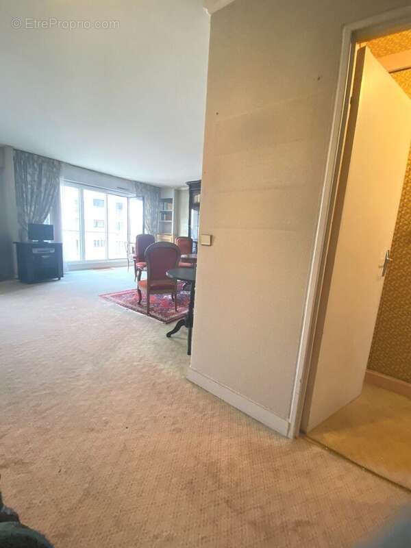 Appartement à PARIS-19E