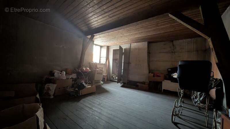 Appartement à AIRE-SUR-LA-LYS