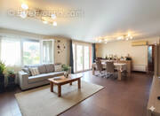 Maison à LA ROCHE-CHALAIS