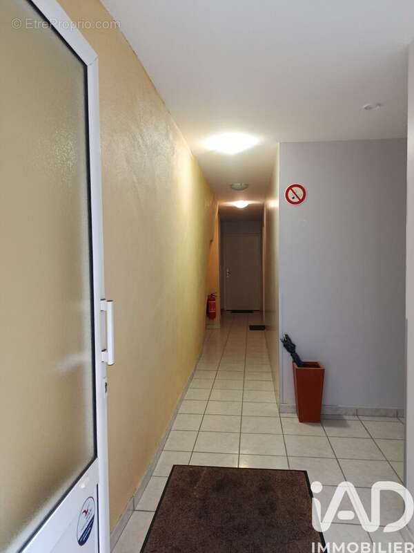 Photo 2 - Appartement à AVENE