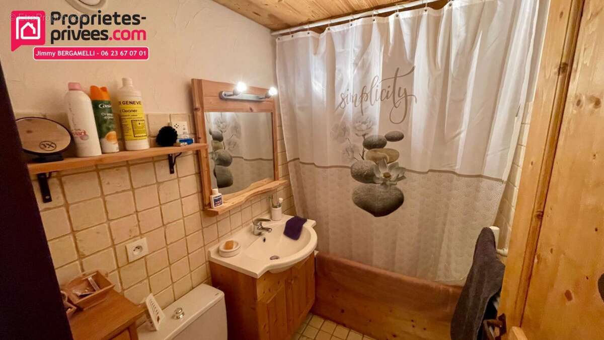 Appartement à DEMI-QUARTIER