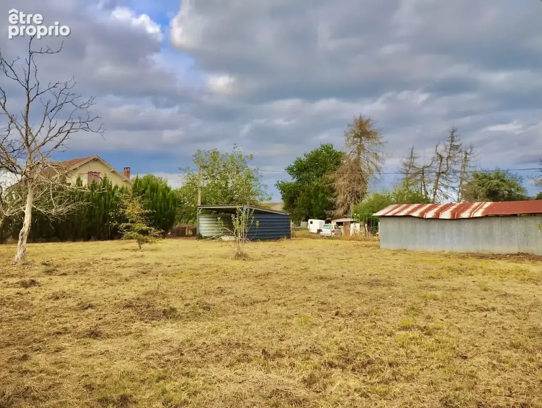 Photo Terrain à Saint-Medard-De-Mussidan au prix de 29 000€