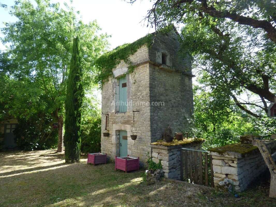Appartement à NOYERS