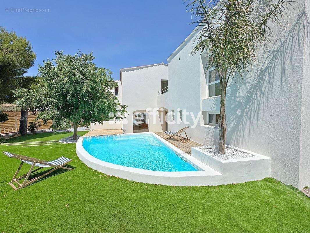 Maison à MARSEILLE-9E