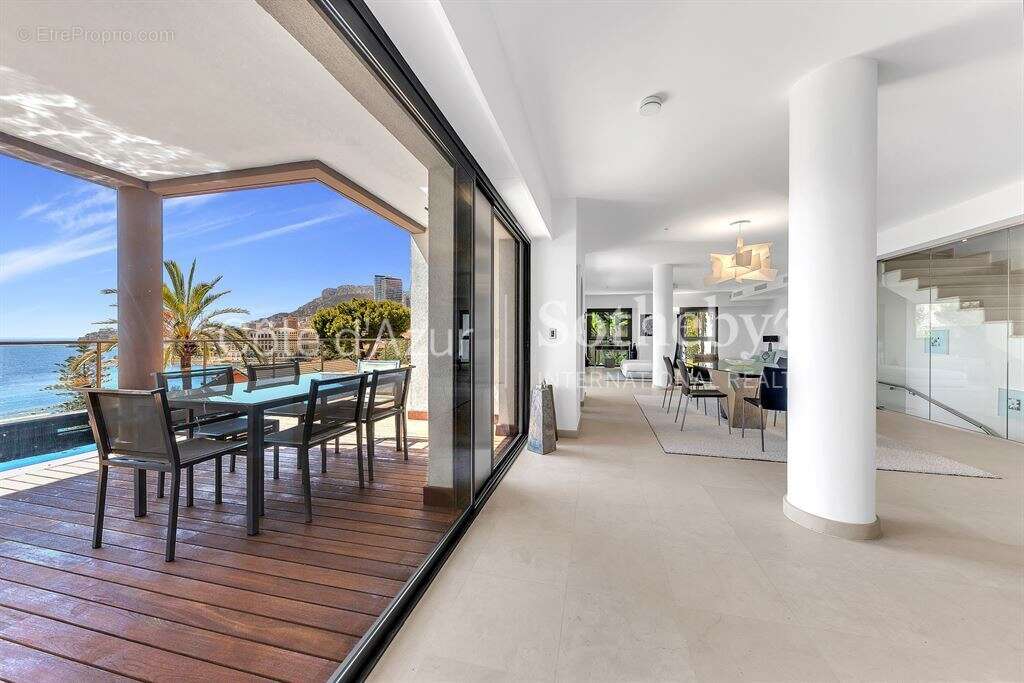 Maison à ROQUEBRUNE-CAP-MARTIN