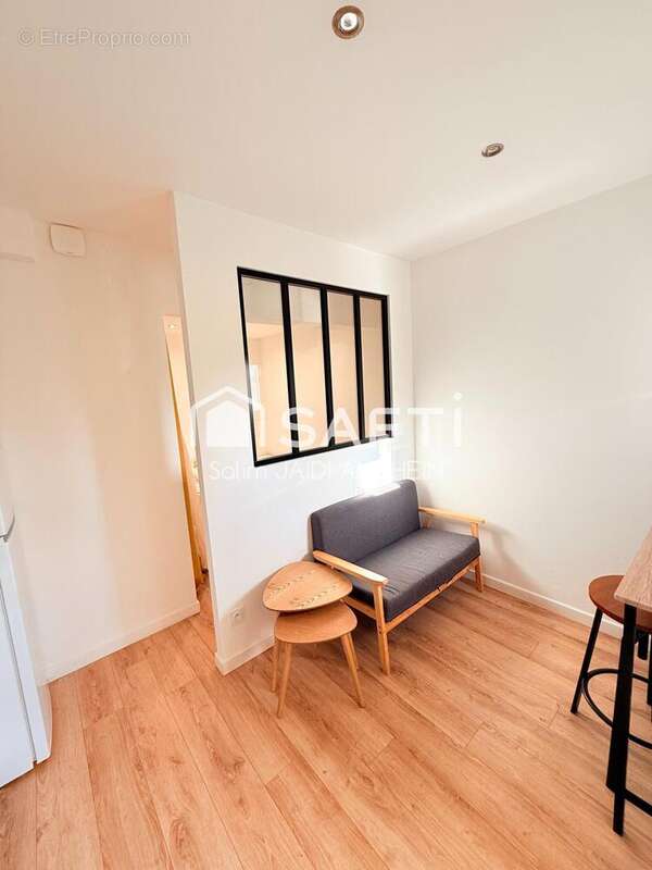 Photo 2 - Maison à BURES-SUR-YVETTE