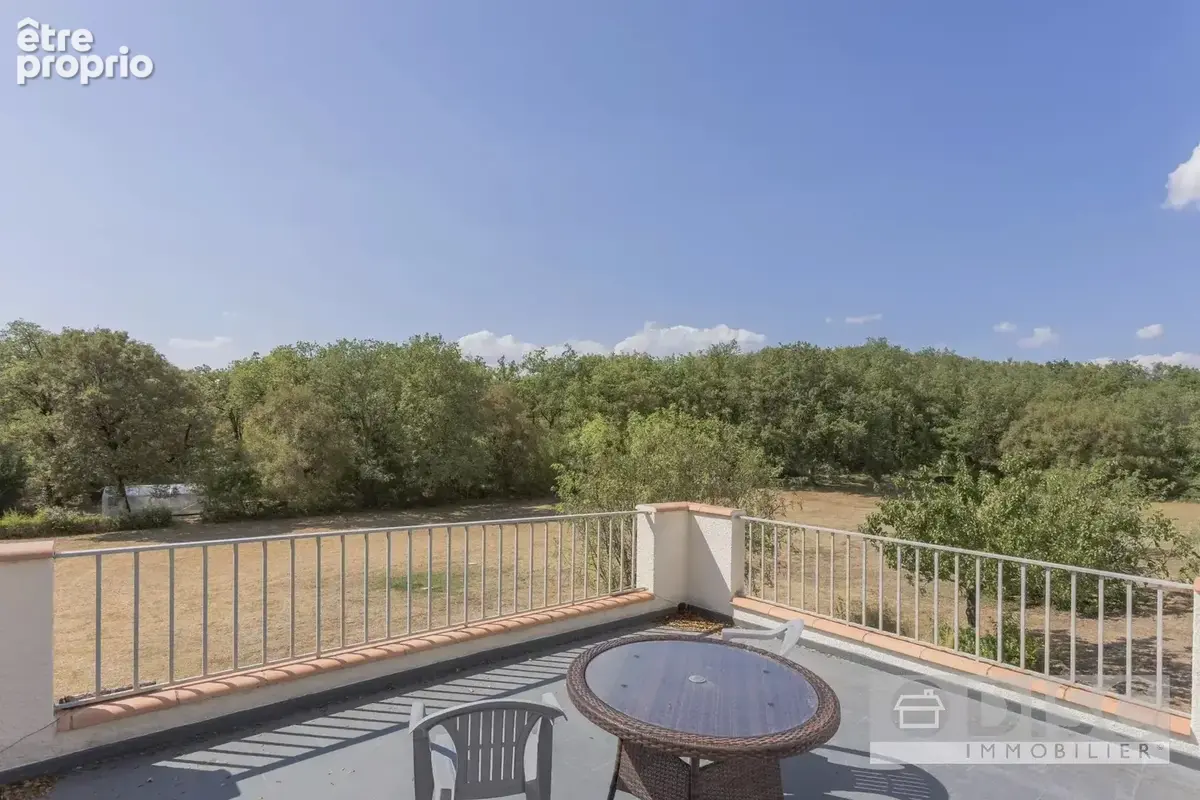 Belle et spacieuse propriété en pierre avec piscine et 3,8 hectares de terrain. - photo 20