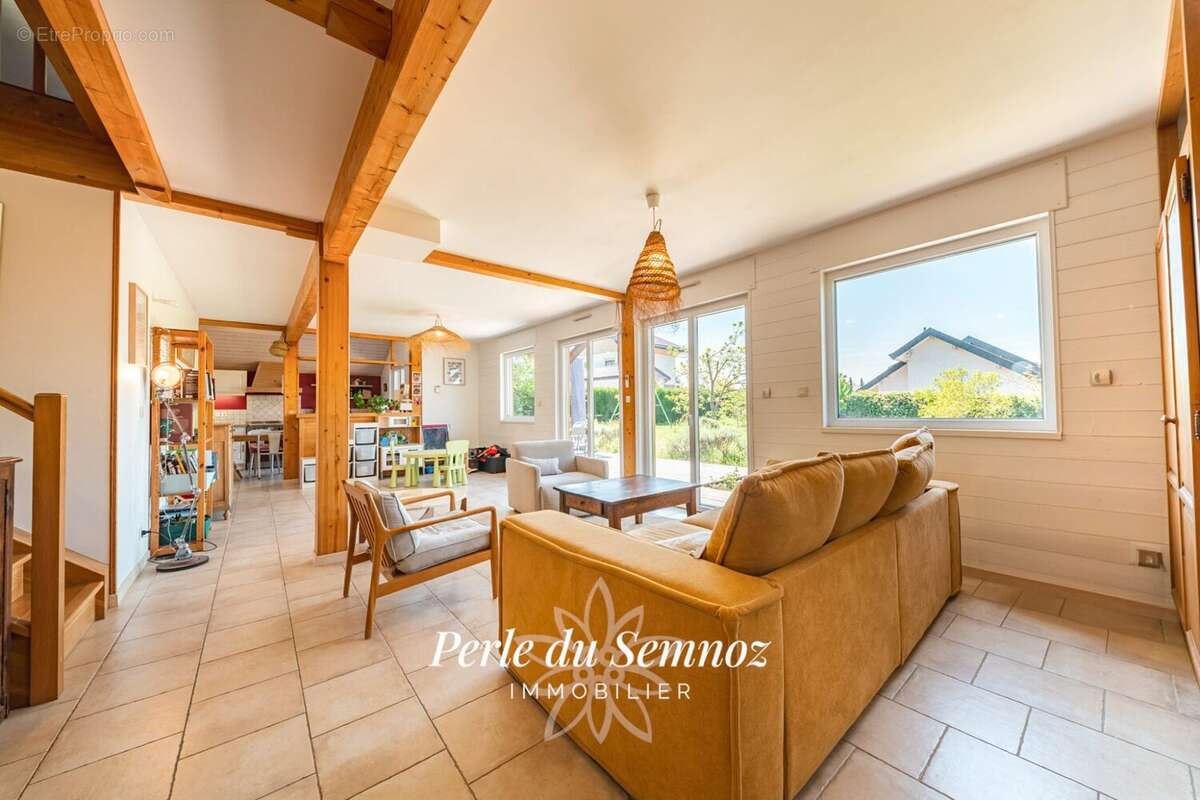 Maison à SEYNOD