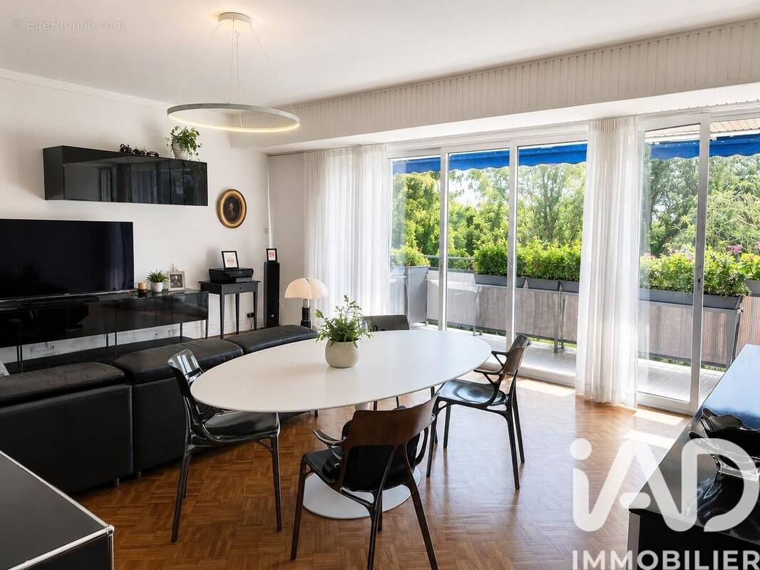 Photo 1 - Appartement à MARSEILLE-8E