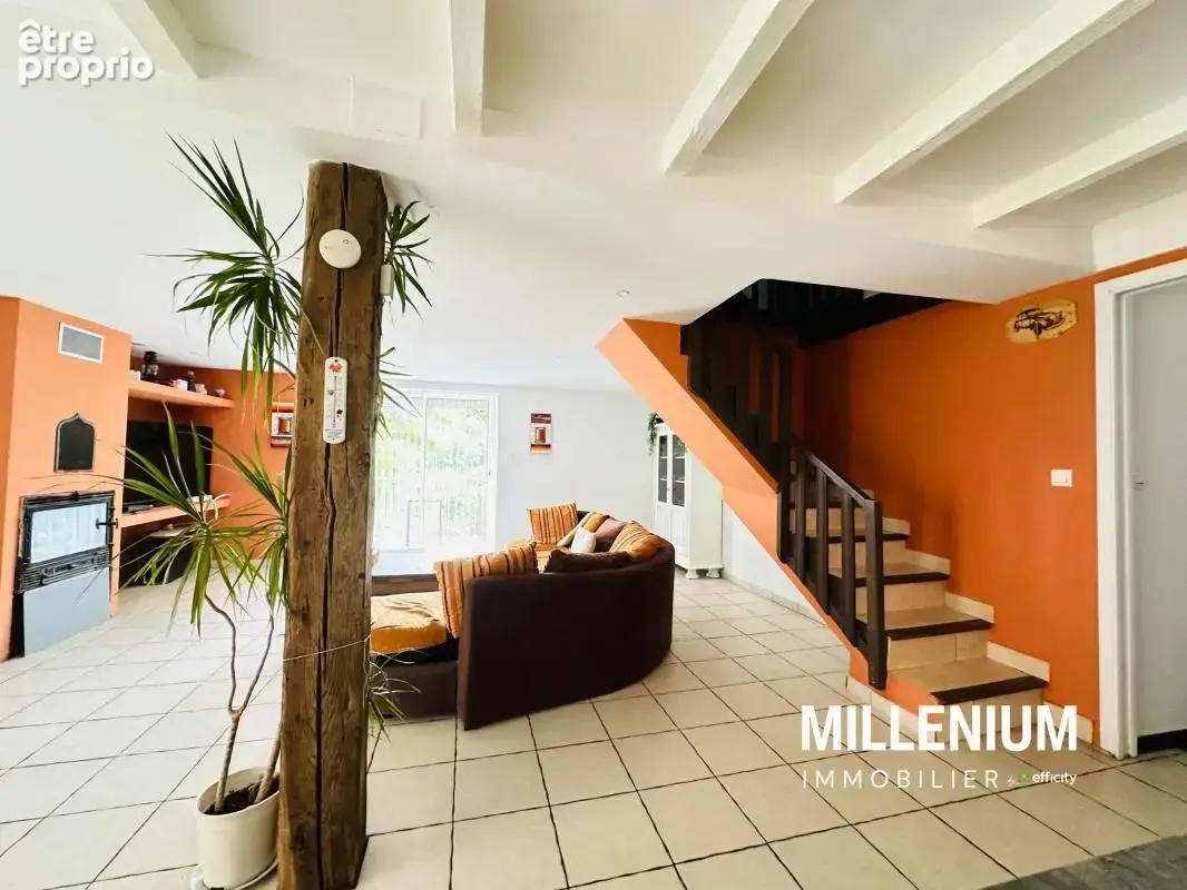 Maison 127 m² à Escandolieres  - photo 9