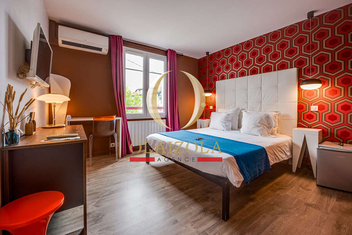 BIARRITZ : Vente des murs et du fonds de commerce d'un hôtel 3 étoiles avec licence IV - photo 9