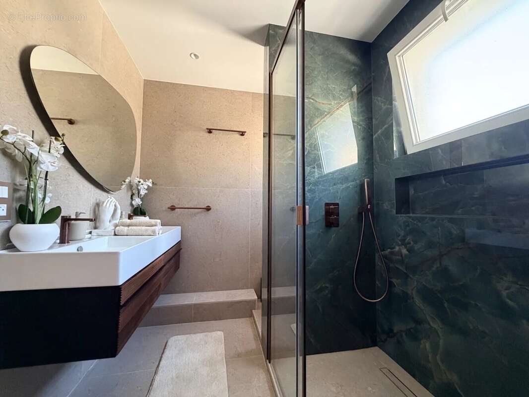 MONT Alban – Appartement d’exception de 89 m² avec terrasse, vue mer, garage et cave - photo 15