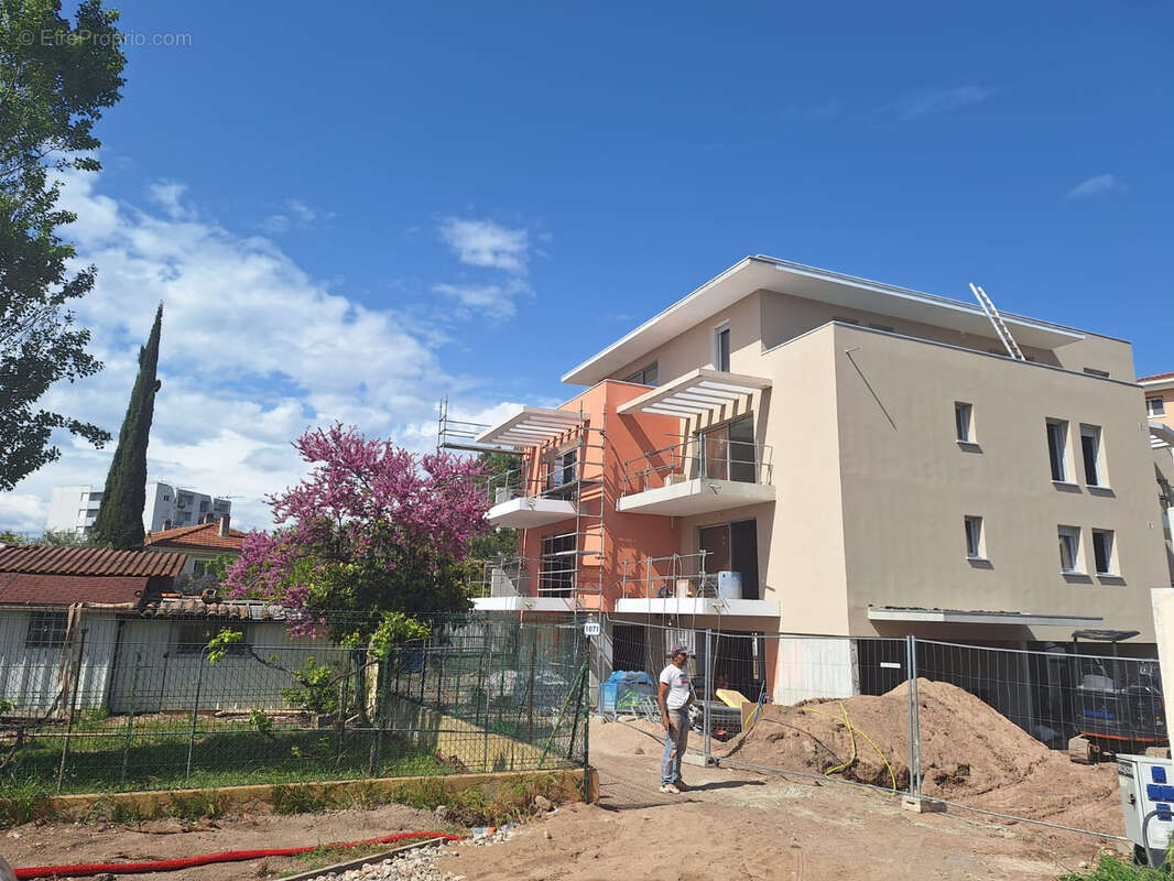 Appartement à FREJUS