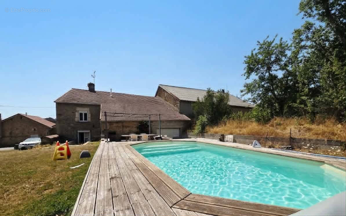 Maison à IS-EN-BASSIGNY