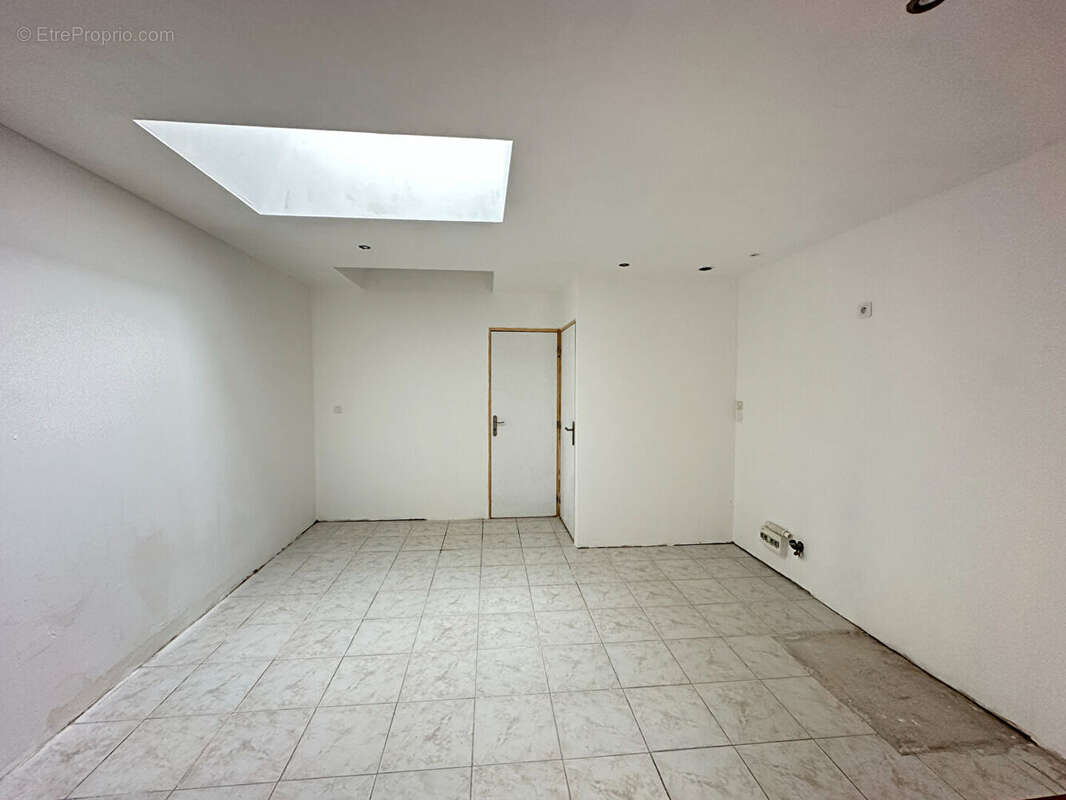 Fouesnant, Beg-Meil,  Appartement T3, en duplex, au coeur du bourg. - photo 4