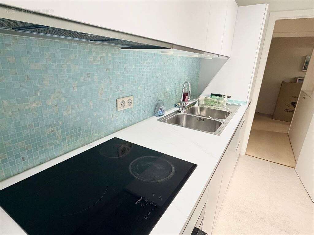 Appartement à PARIS-10E