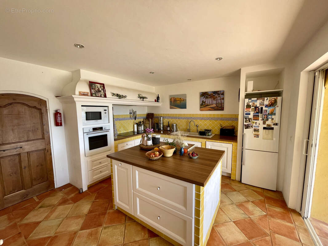 Maison à PLAN-DE-LA-TOUR