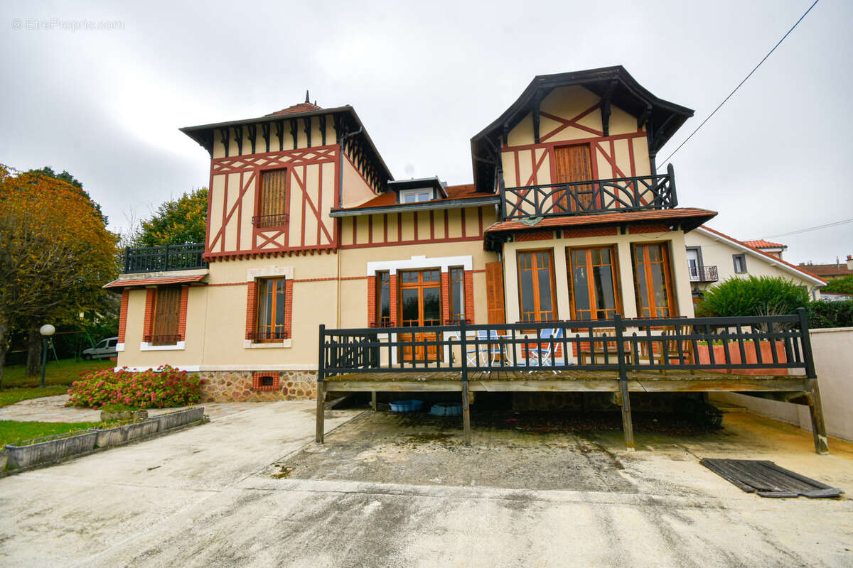 Maison à BRIOUDE