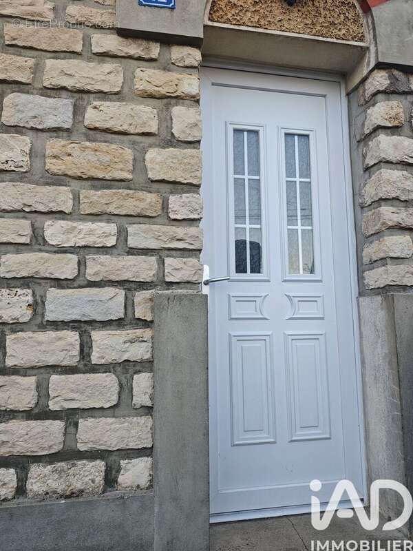 Photo 2 - Maison à ROMILLY-SUR-SEINE