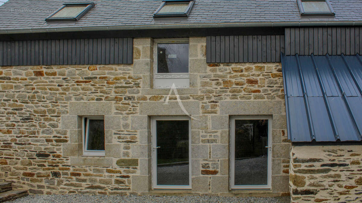 Maison à GUILLAC