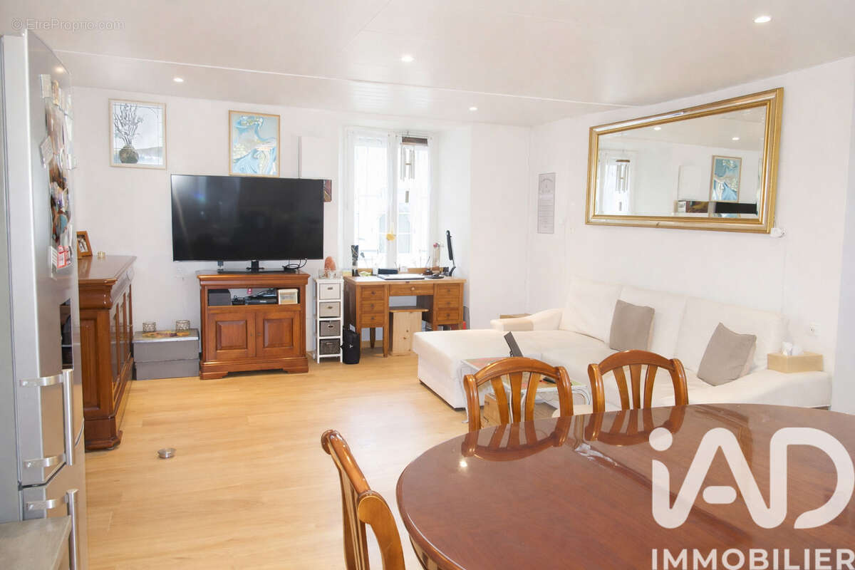 Photo 3 - Maison à POIROUX