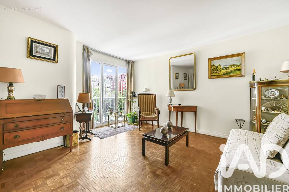 Photo 1 - Appartement à PARIS-17E