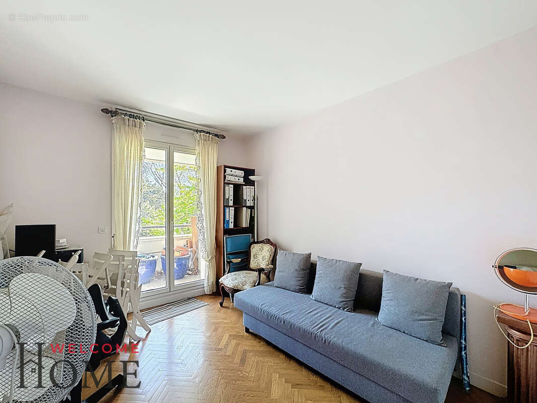 Appartement à LEVALLOIS-PERRET