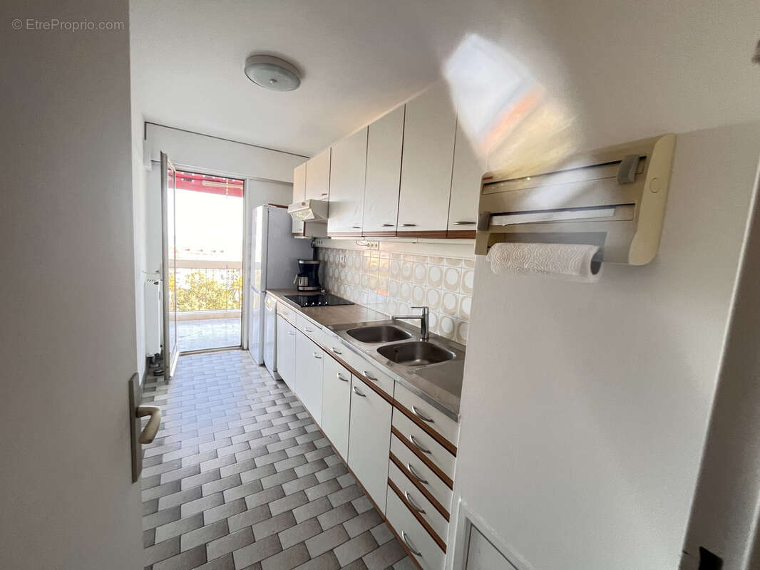 Appartement à VALLAURIS