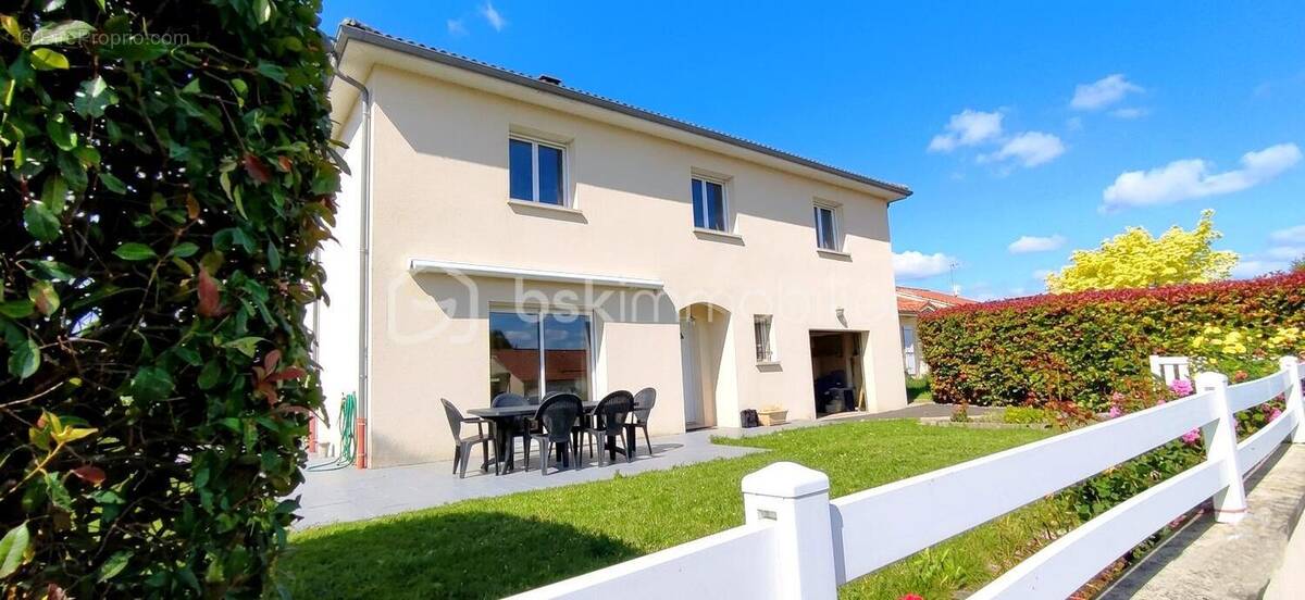 Maison à YTRAC