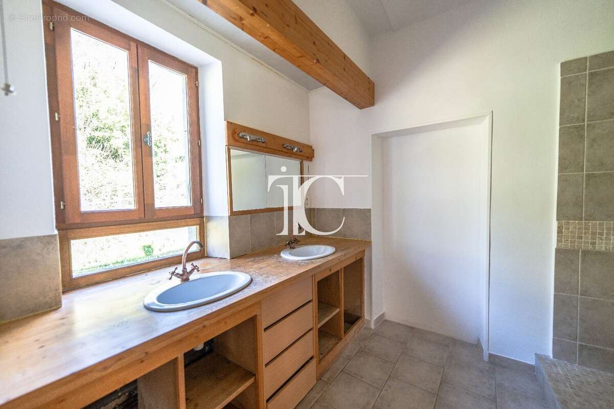 Appartement 139m² habitable 2 logements - photo 8