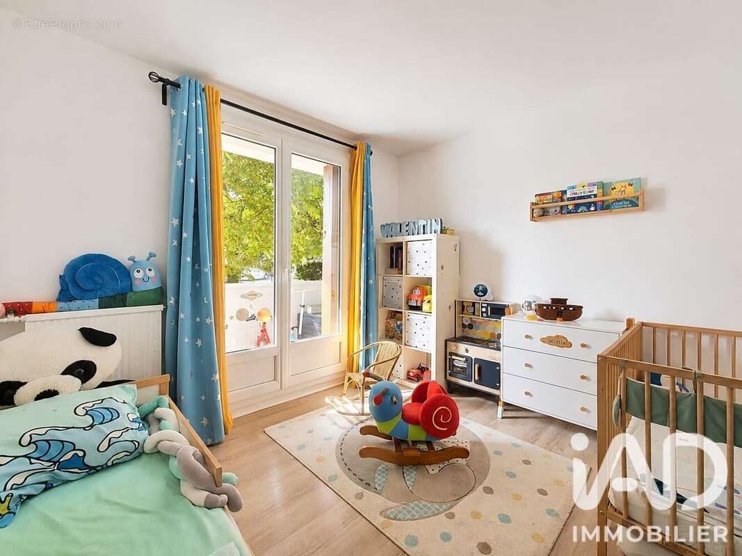 Appartement 73 m² à Creteil  - photo 8