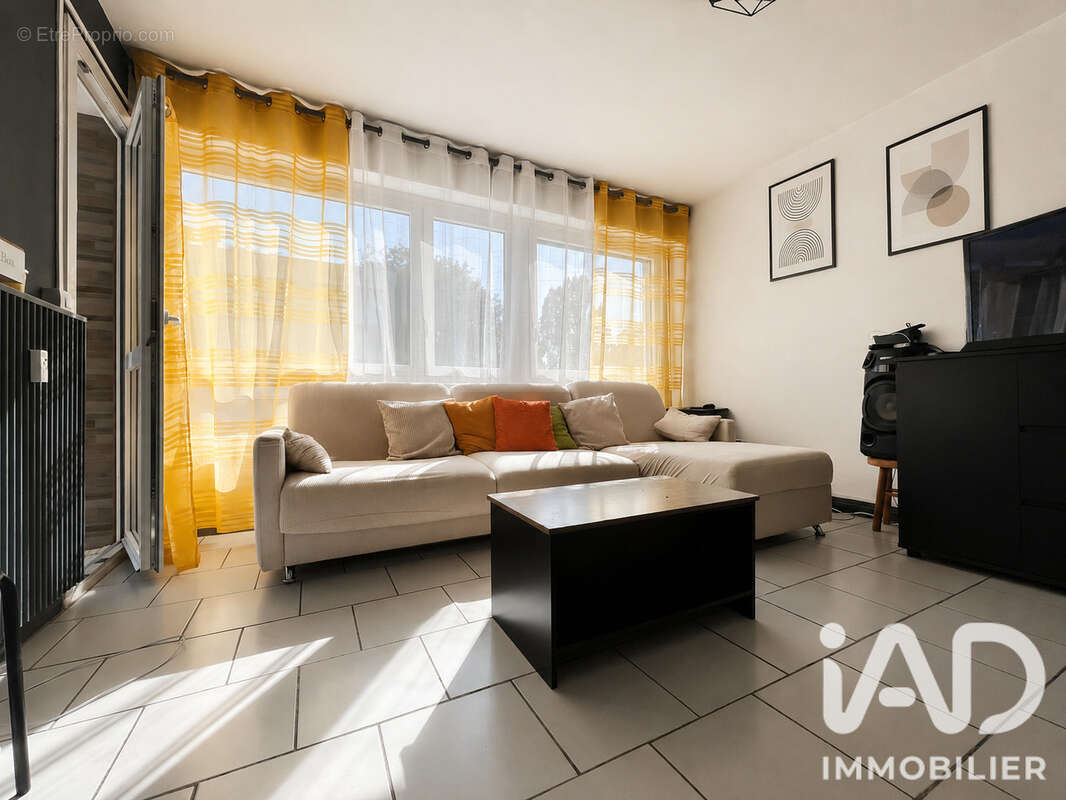 Appartement 64 m² à Evry  - photo 3