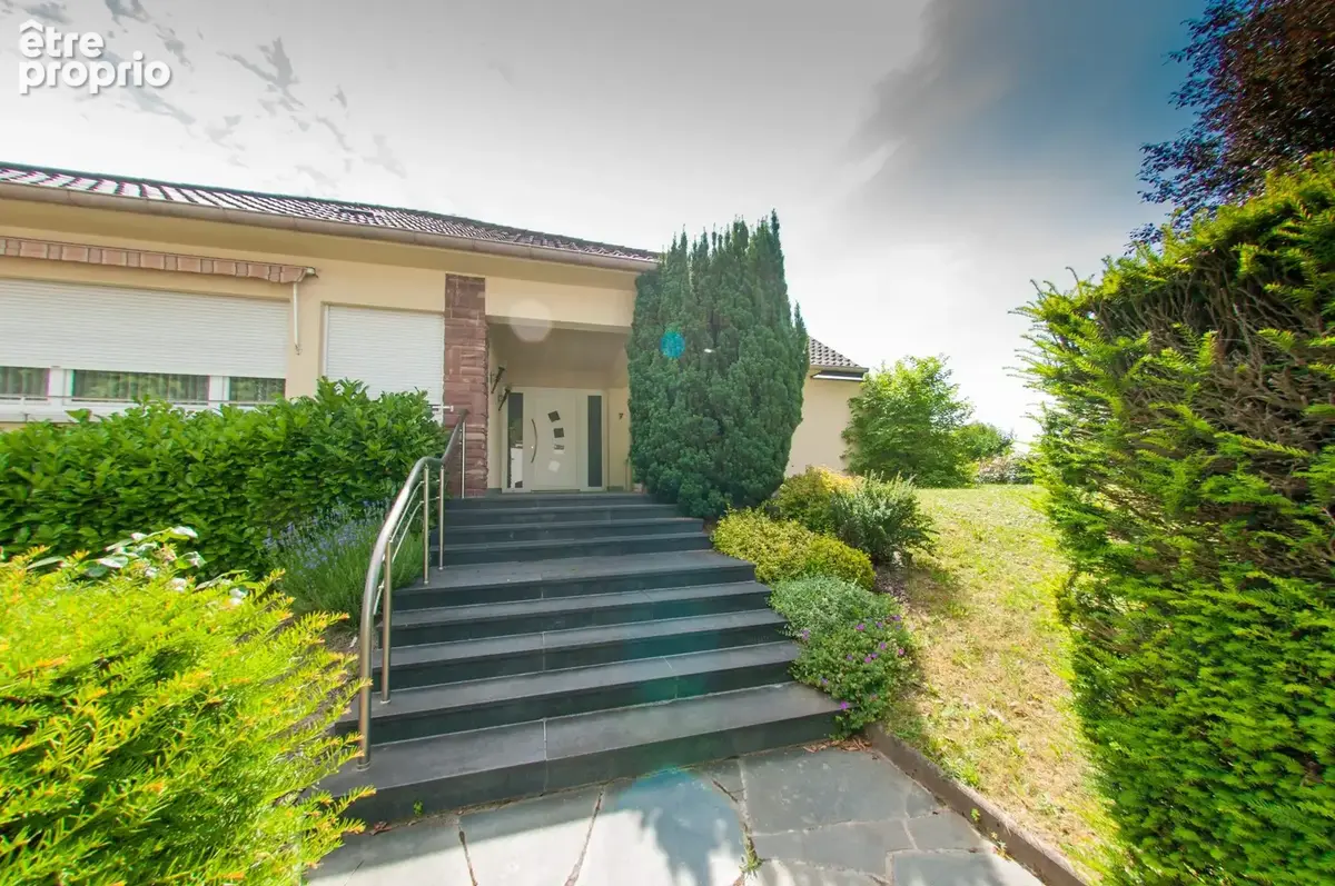 Maison 248 m² à Mundolsheim  - photo 2