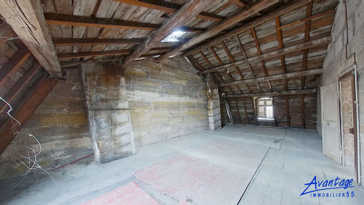 Tres bel immeuble, emplacement no 1 - photo 14