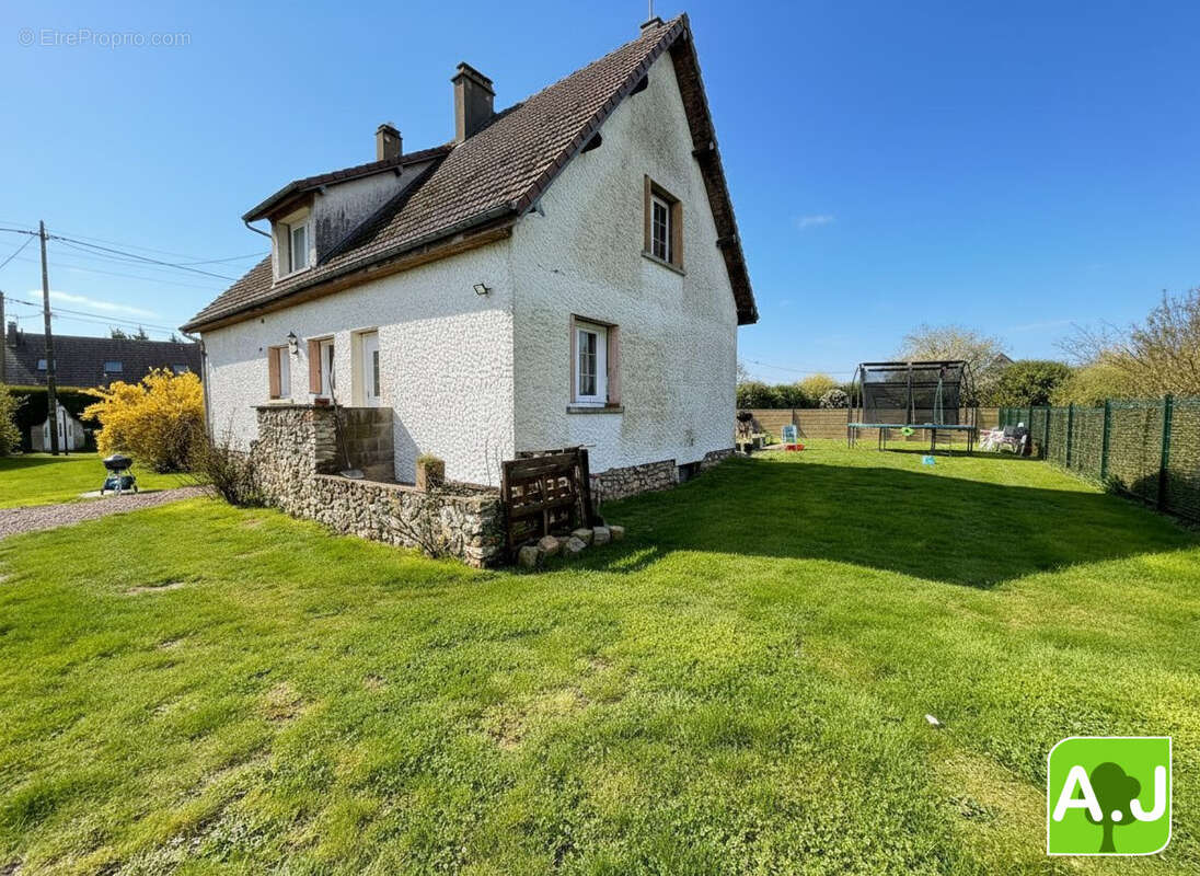 Maison à EZY-SUR-EURE