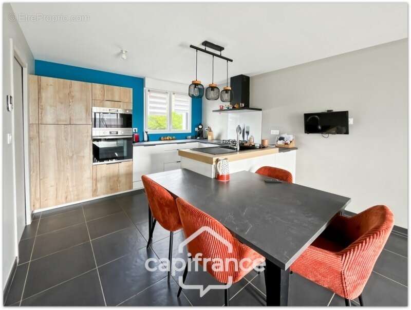 Maison à SAINTE-CECILE