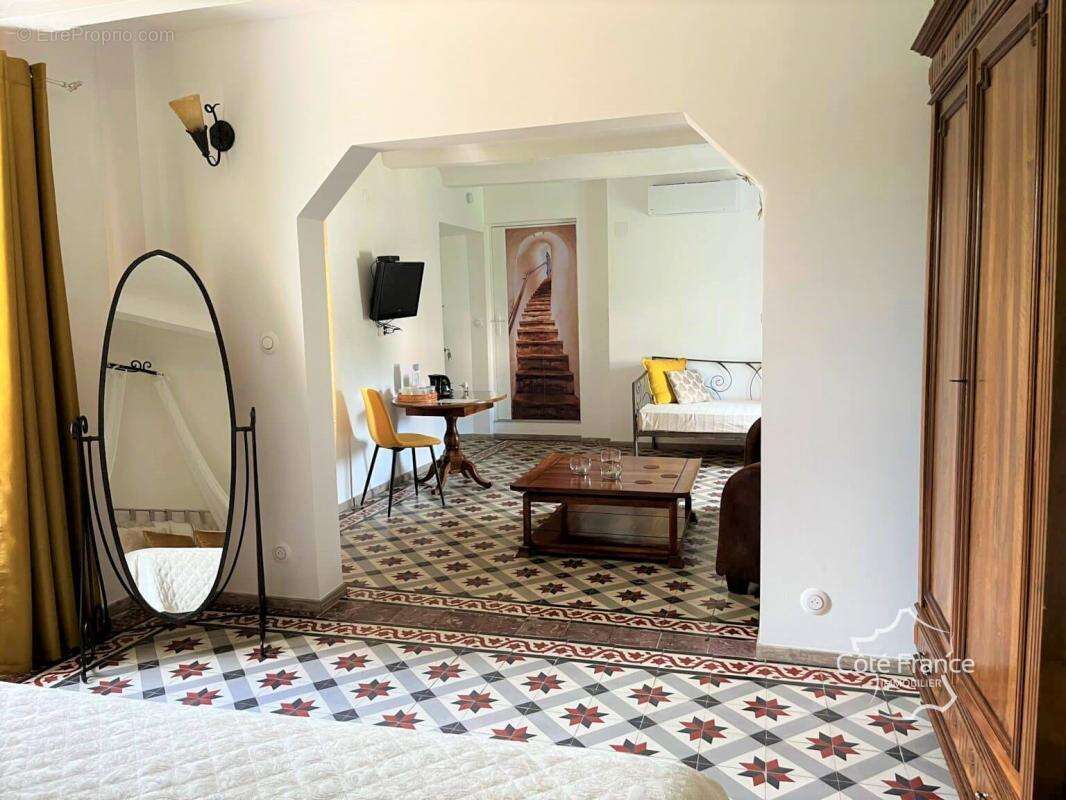 Maison à SAINT-FLORENT-SUR-AUZONNET