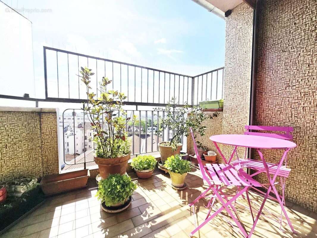 Appartement à NOGENT-SUR-MARNE