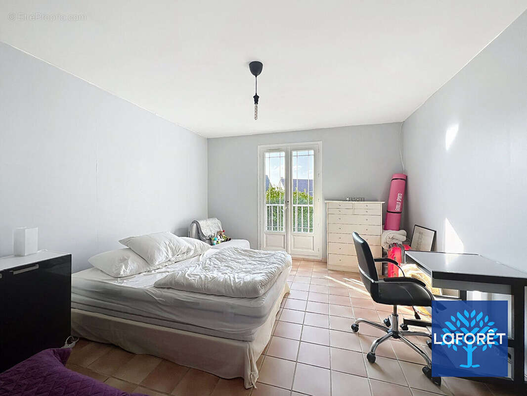 Maison à LA FERTE-ALAIS