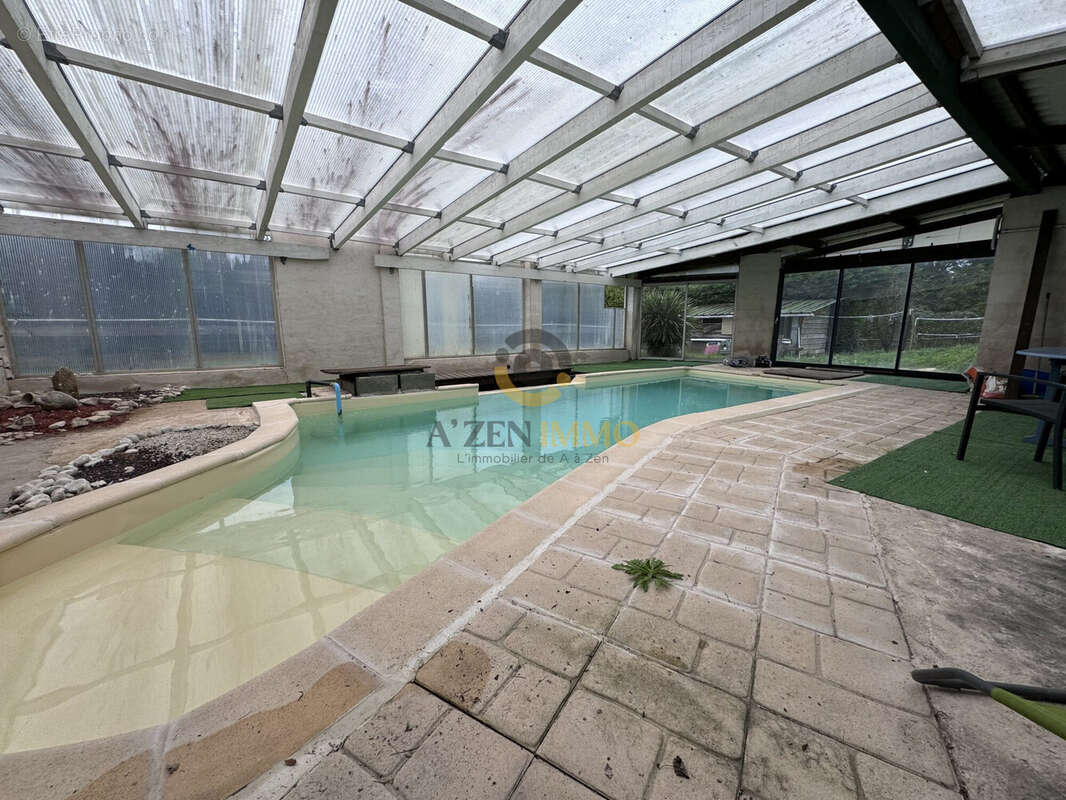 Maison à SECONDIGNY