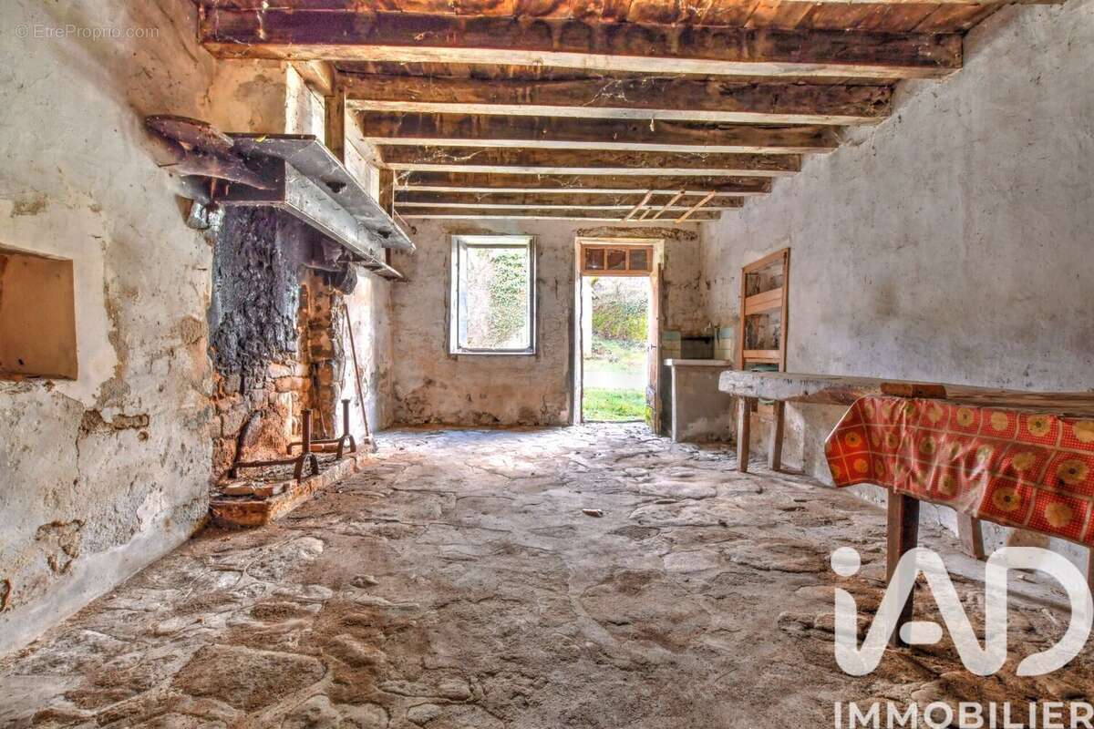 Photo 2 - Maison à SAINT-SULPICE-LE-GUERETOIS