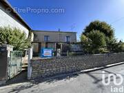 Photo 1 - Maison à LE PUY-NOTRE-DAME