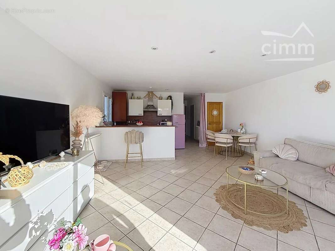 Appartement à L&#039;ISLE-SUR-LA-SORGUE