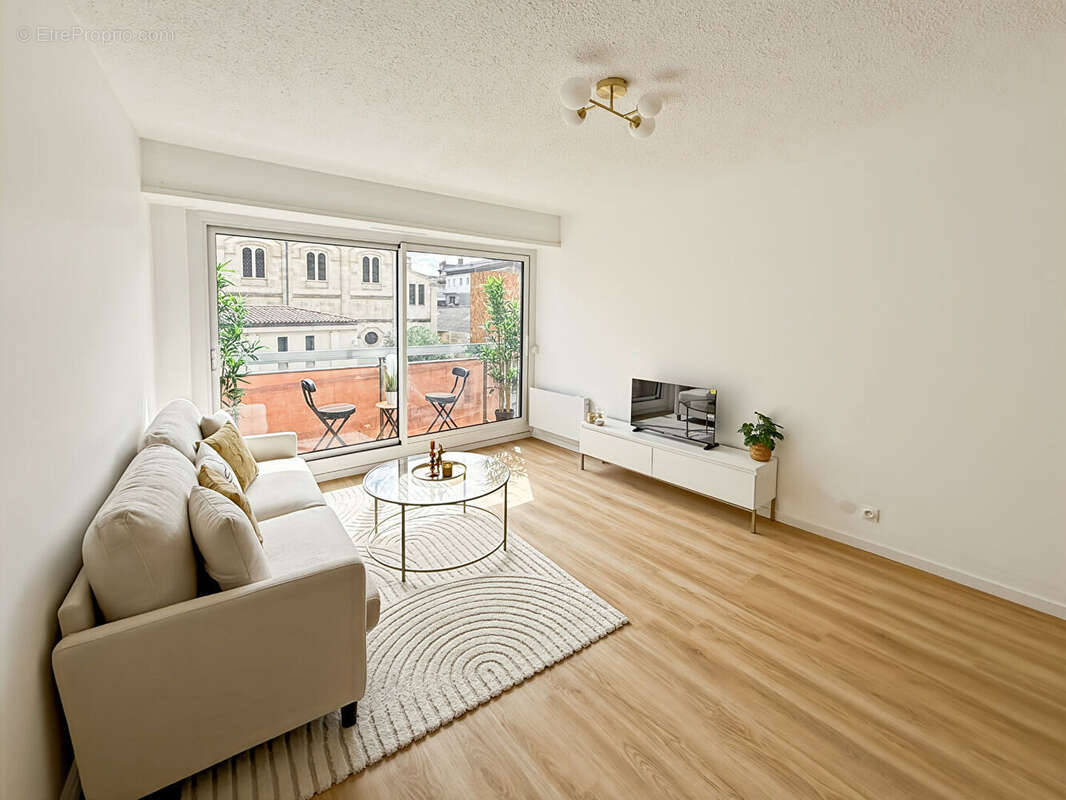 Appartement à BORDEAUX