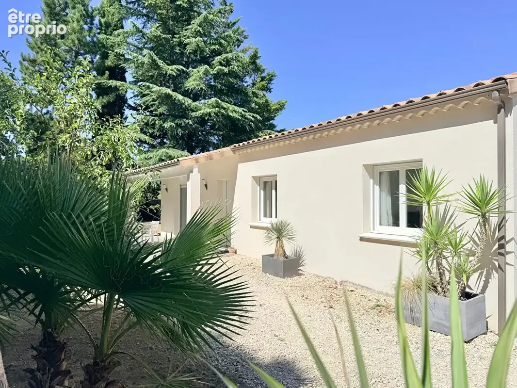 Villa contemporaine de plain-pied + studio indépendant - Saint-Paul-Trois-Chateaux - 7 pièces - 120 m² - photo 2