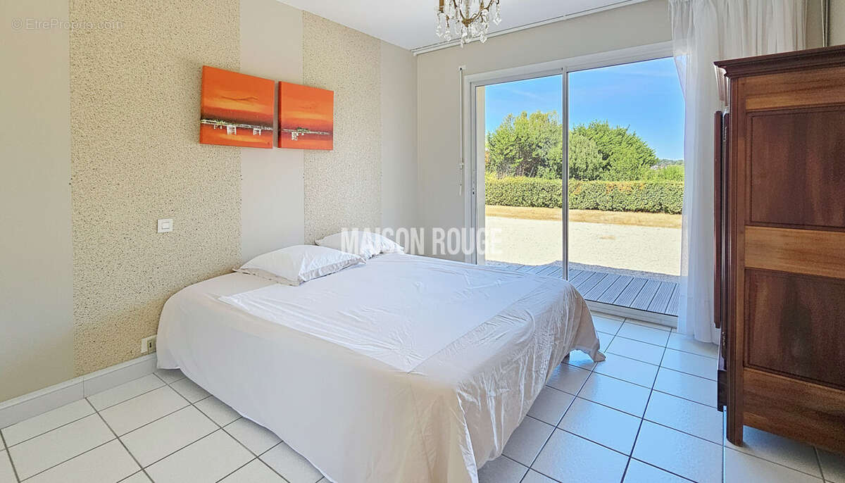 Vue sur le Golfe du Morbihan  Maison familiale avec piscine et 5 chambres - photo 6